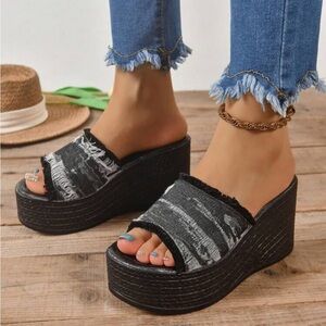 Stylish Black Platform Wedge Sandals